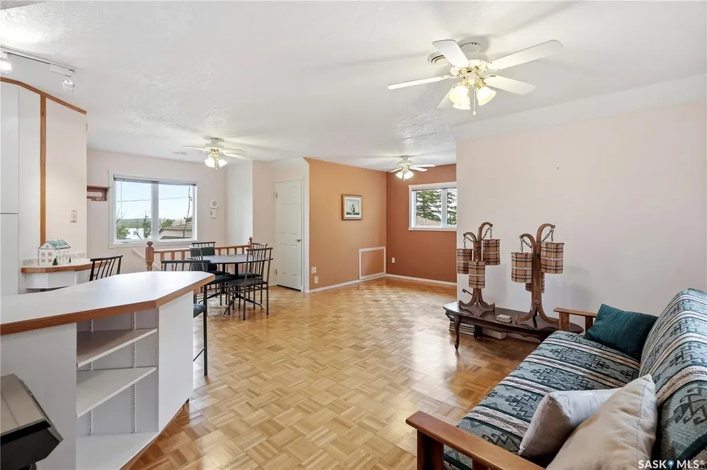 21 Pelican Street W Wood River Rm No. 74 SK S0H 2K0