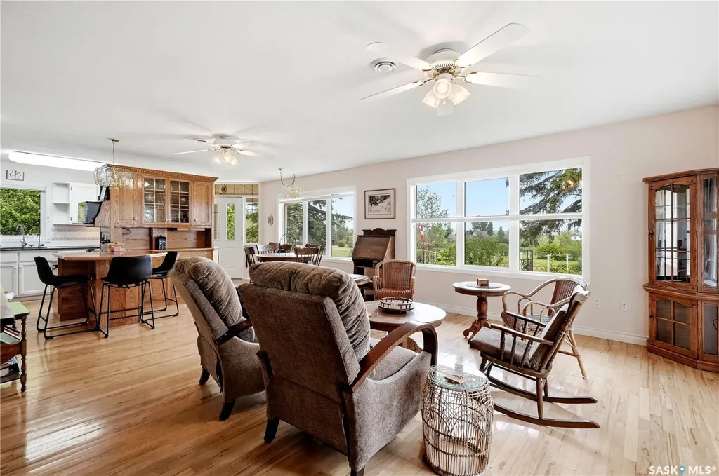 21 Pelican Street W Wood River Rm No. 74 SK S0H 2K0