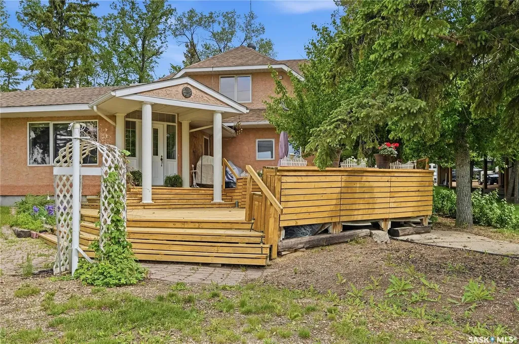 21 Pelican Street W Wood River Rm No. 74 SK S0H 2K0