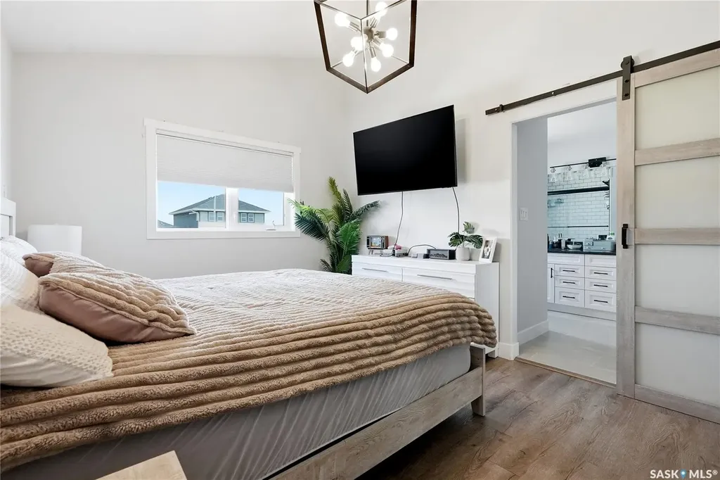 172 Thakur Street Saskatoon SK S7W 1C4