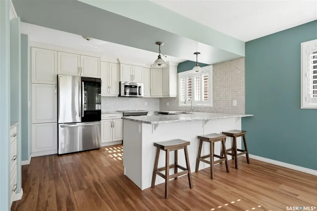 3407 Bishop Crescent E Regina SK S4Z 1A1