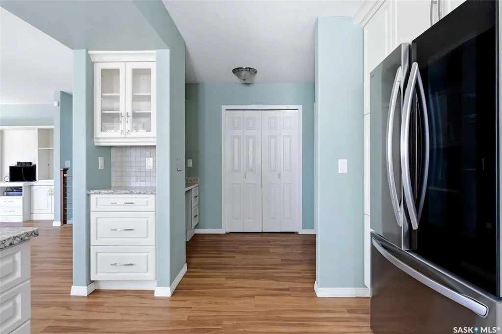 3407 Bishop Crescent E Regina SK S4Z 1A1