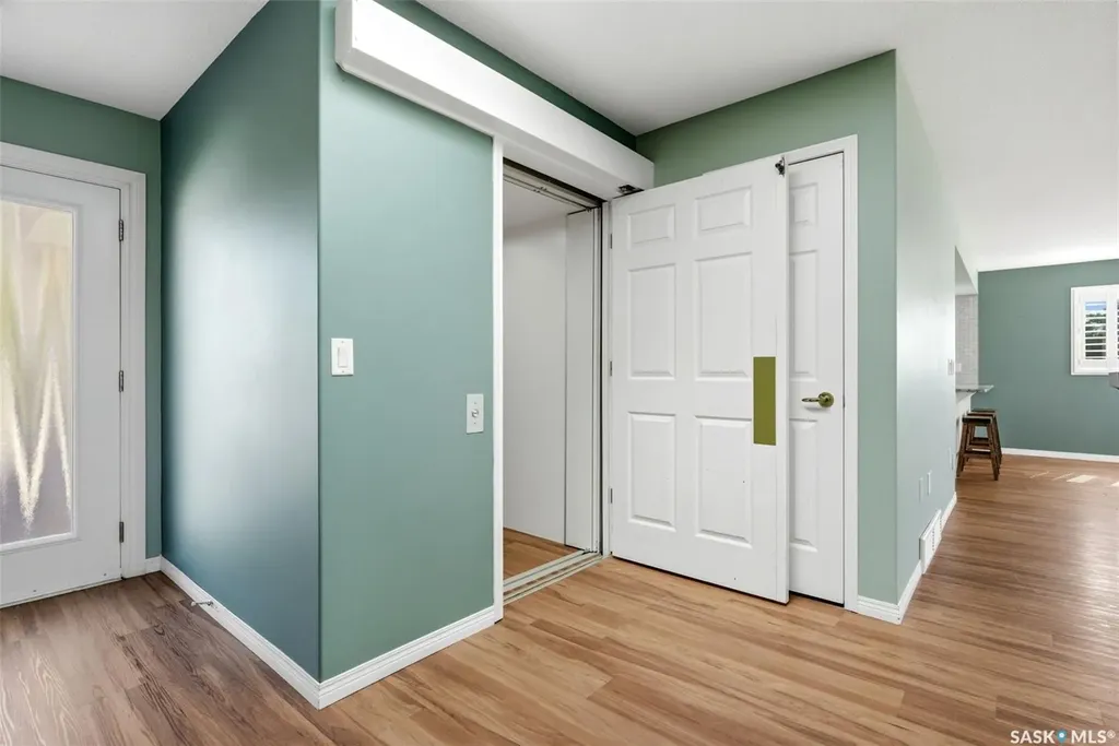 3407 Bishop Crescent E Regina SK S4Z 1A1