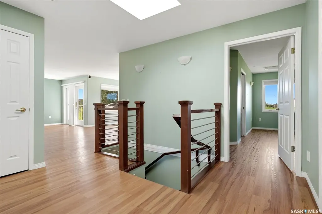 3407 Bishop Crescent E Regina SK S4Z 1A1