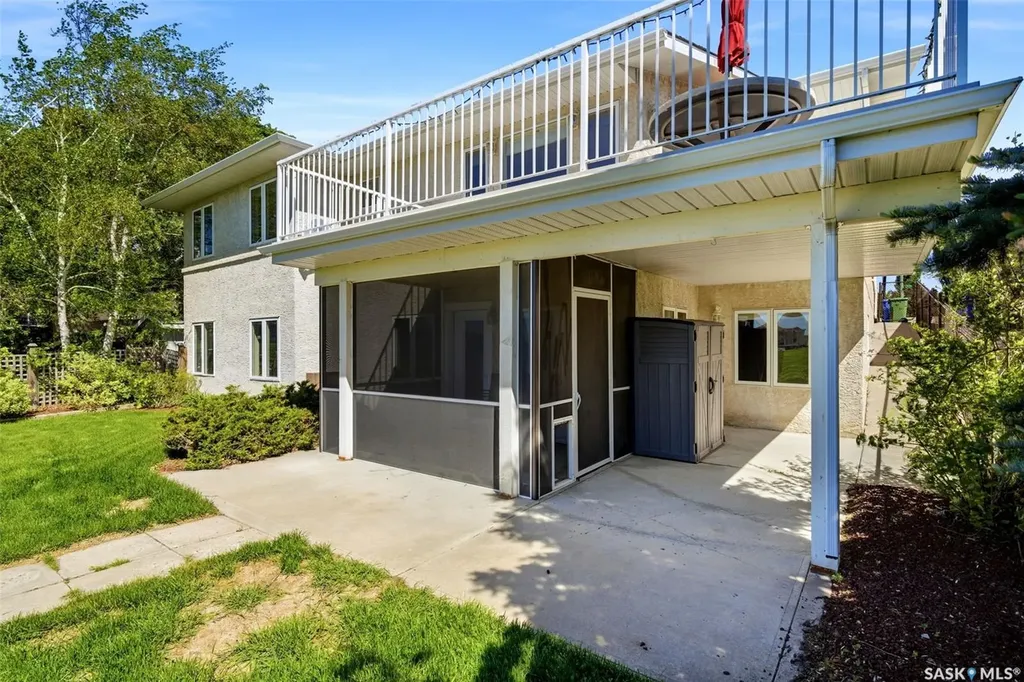 3407 Bishop Crescent E Regina SK S4Z 1A1