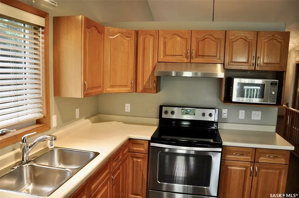 215 Berini Drive Saskatoon SK S7H 4L4