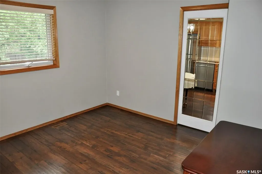 215 Berini Drive Saskatoon SK S7H 4L4
