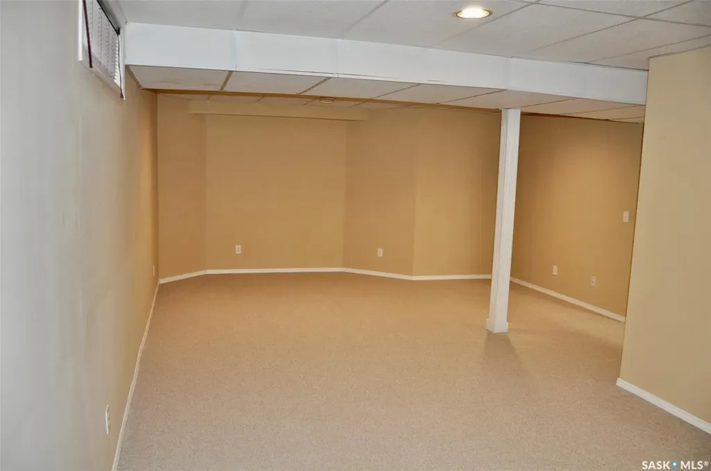 215 Berini Drive Saskatoon SK S7H 4L4