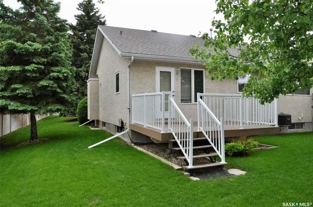 215 Berini Drive Saskatoon SK S7H 4L4