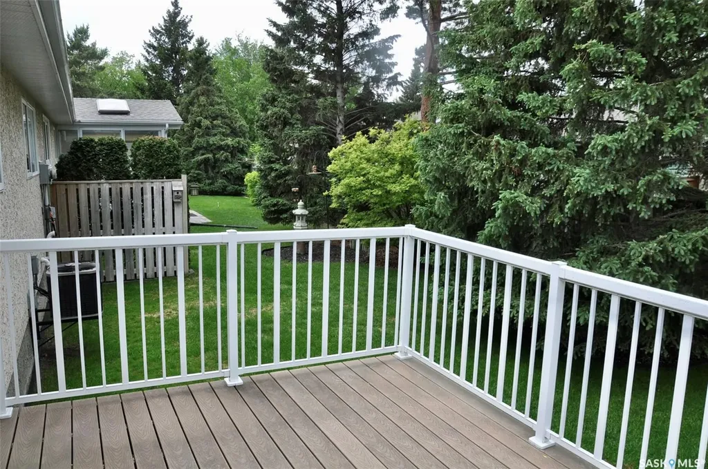 215 Berini Drive Saskatoon SK S7H 4L4