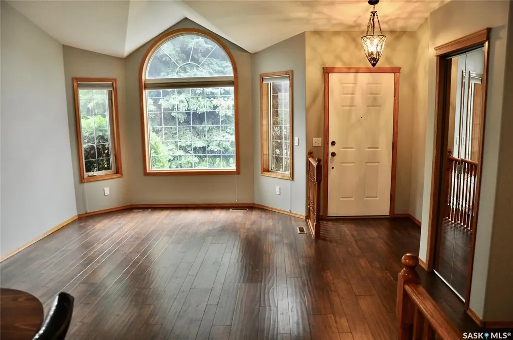215 Berini Drive Saskatoon SK S7H 4L4