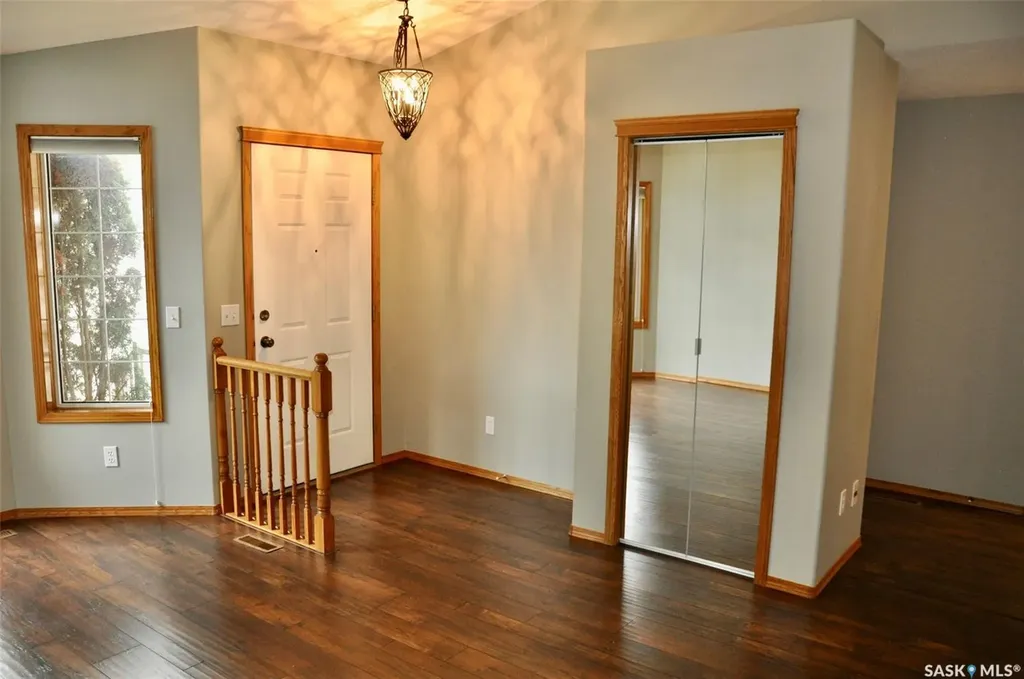 215 Berini Drive Saskatoon SK S7H 4L4
