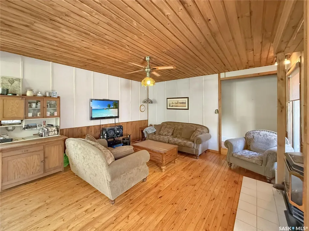 26 Lakeshore Drive Candle Lake SK S0J 3E0