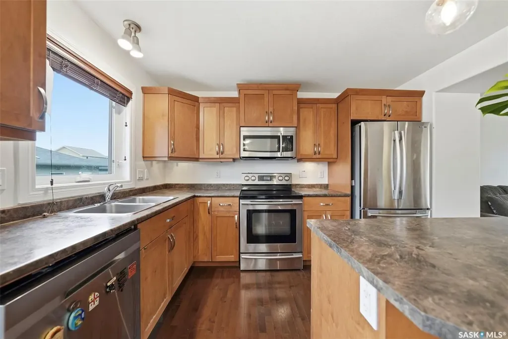 1227 Willowgrove Court Saskatoon SK S7W 0A8