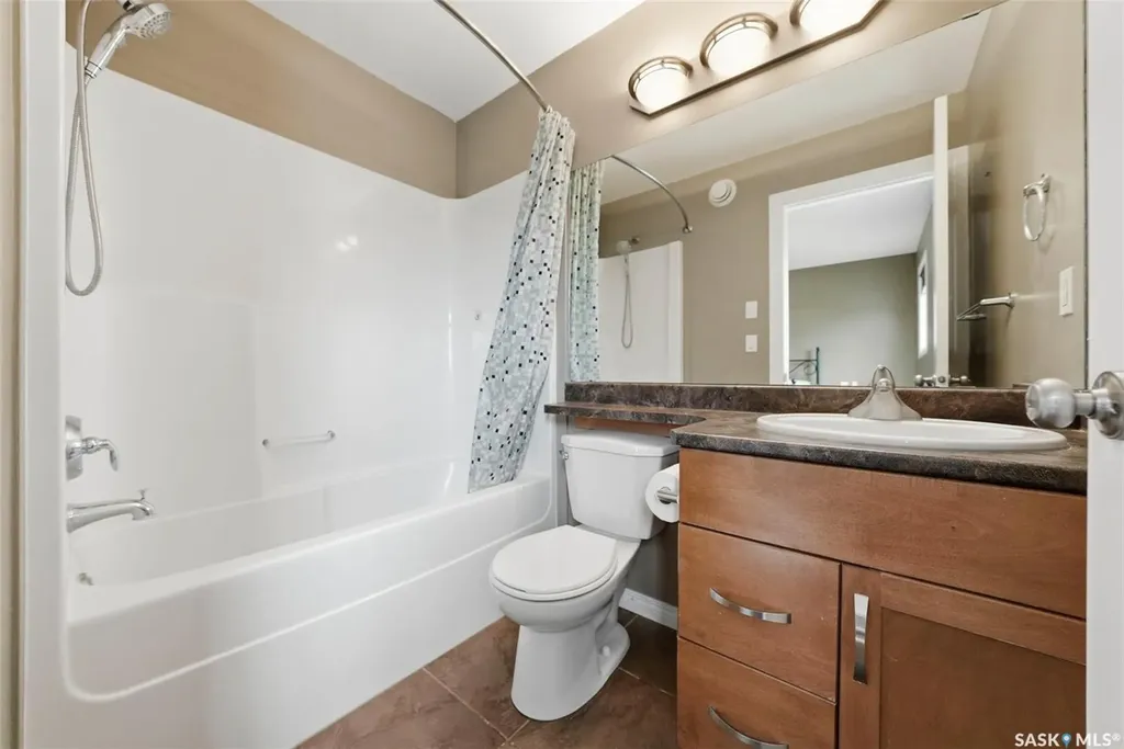1227 Willowgrove Court Saskatoon SK S7W 0A8