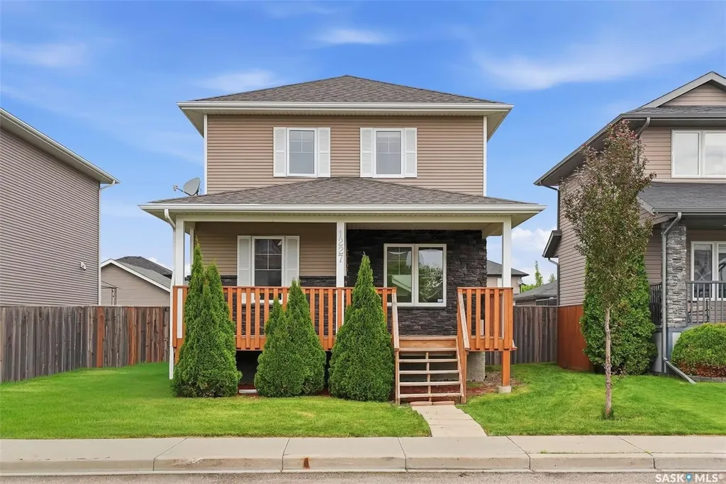 1227 Willowgrove Court Saskatoon SK S7W 0A8