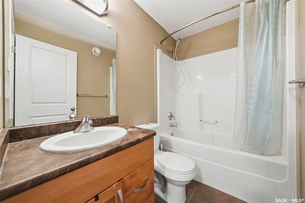 1227 Willowgrove Court Saskatoon SK S7W 0A8