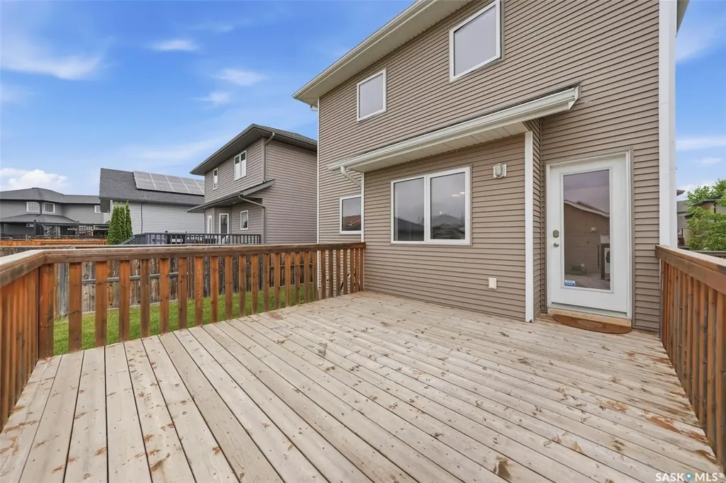1227 Willowgrove Court Saskatoon SK S7W 0A8