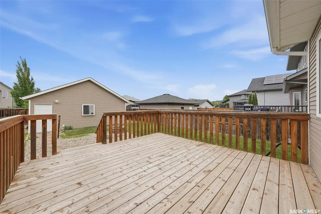1227 Willowgrove Court Saskatoon SK S7W 0A8
