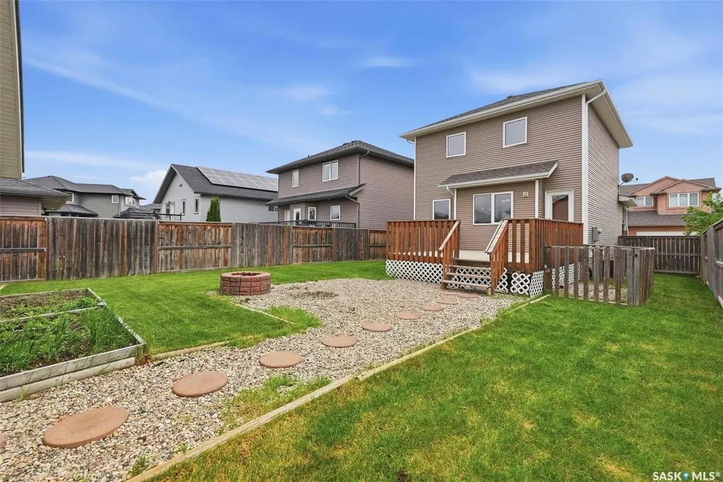 1227 Willowgrove Court Saskatoon SK S7W 0A8