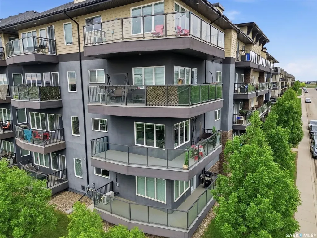 702 Hart Road Saskatoon SK S7M 4P4