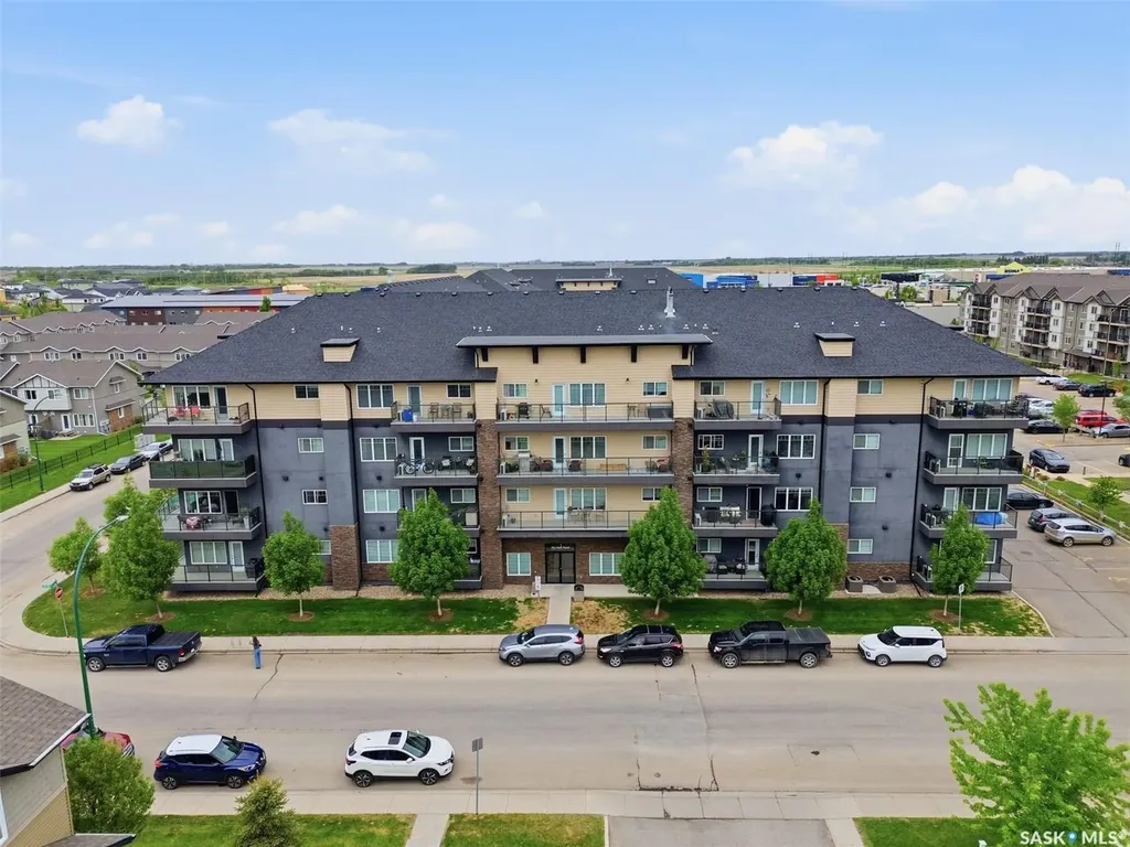 702 Hart Road Saskatoon SK S7M 4P4