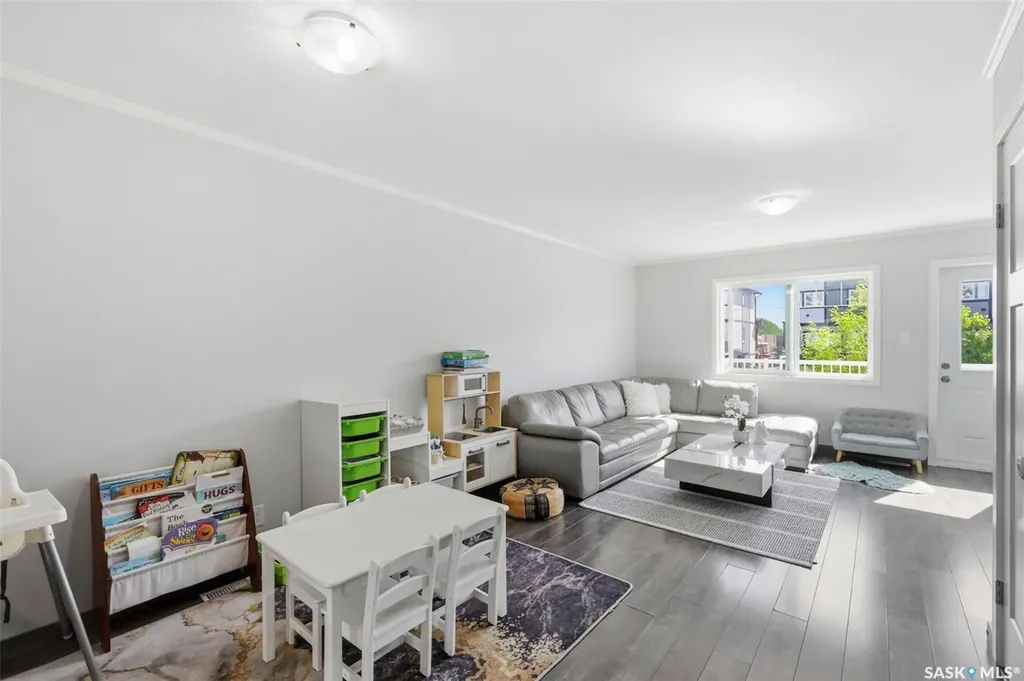 522 Cornish Road Saskatoon SK S7T 0Z4