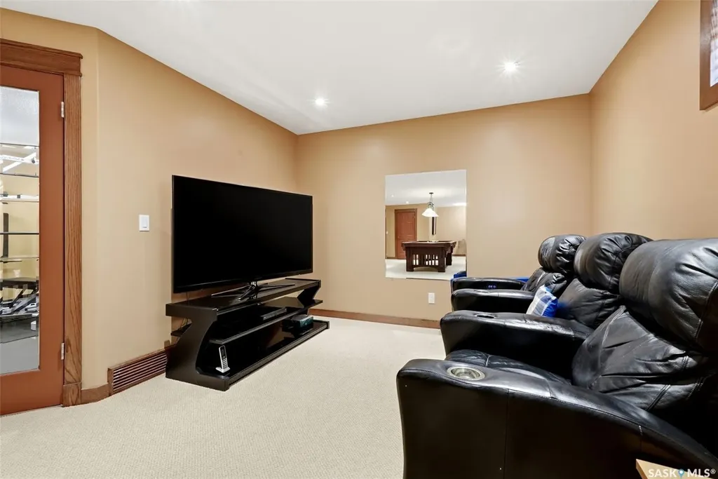 12043 Wascana Heights Regina SK S4V 3E2