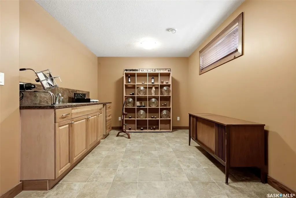 12043 Wascana Heights Regina SK S4V 3E2