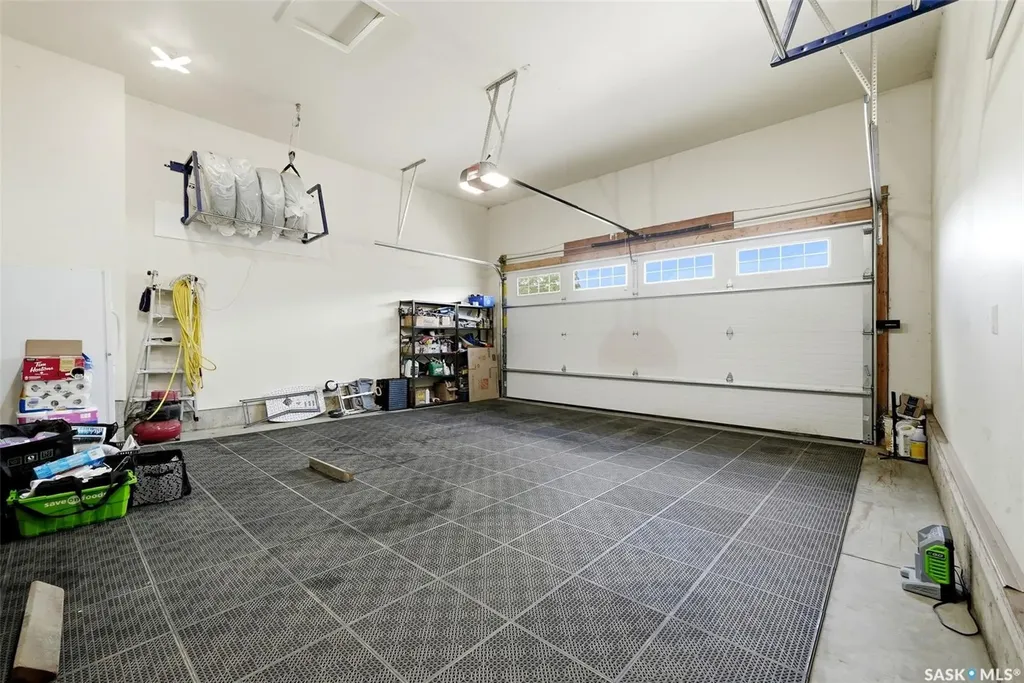 12043 Wascana Heights Regina SK S4V 3E2