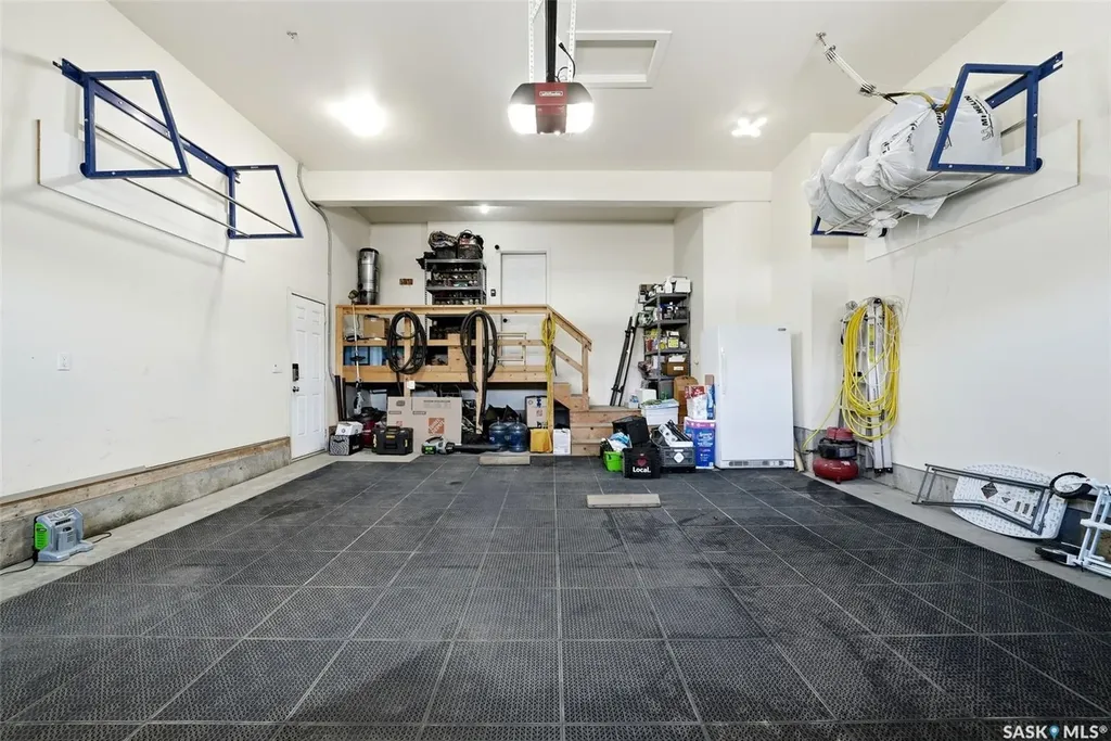12043 Wascana Heights Regina SK S4V 3E2