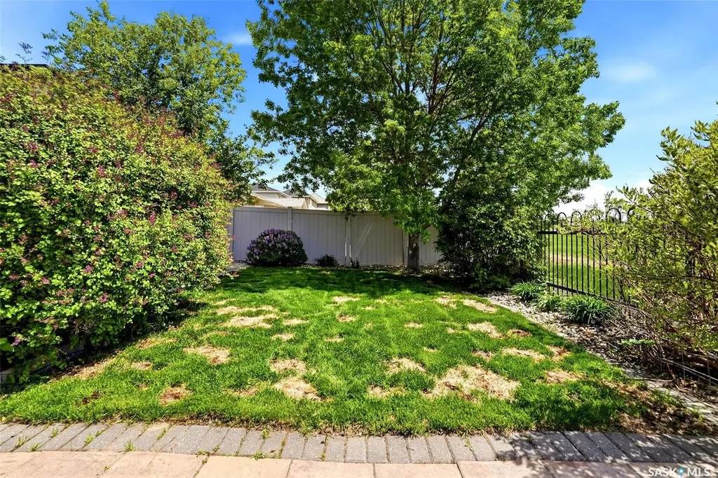 12043 Wascana Heights Regina SK S4V 3E2