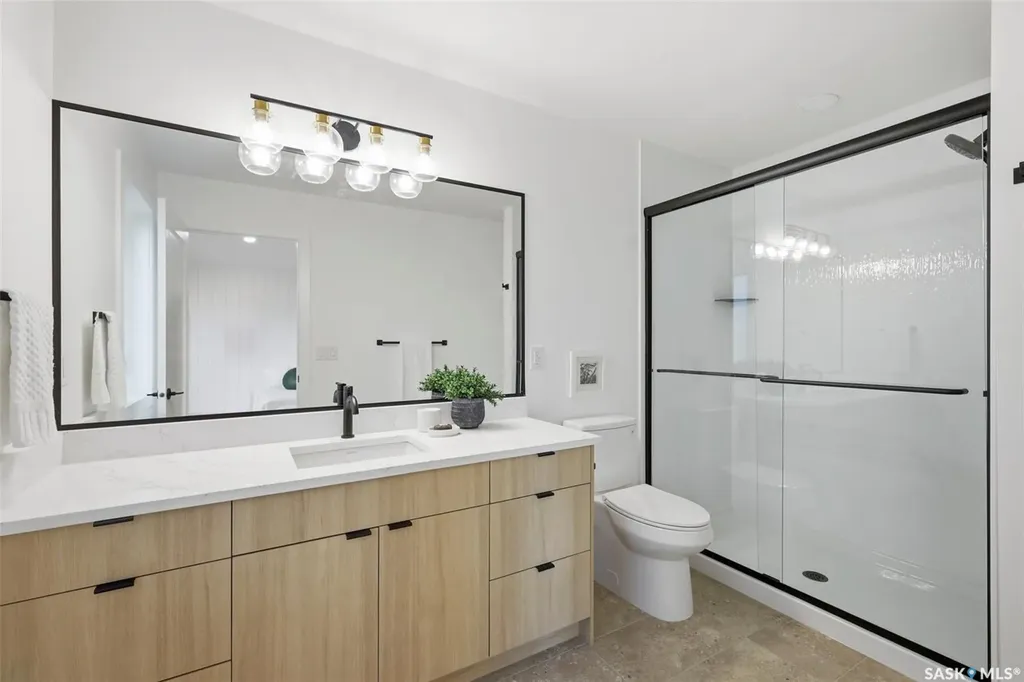 1516 Ewart Avenue S Saskatoon SK S7H 2K8