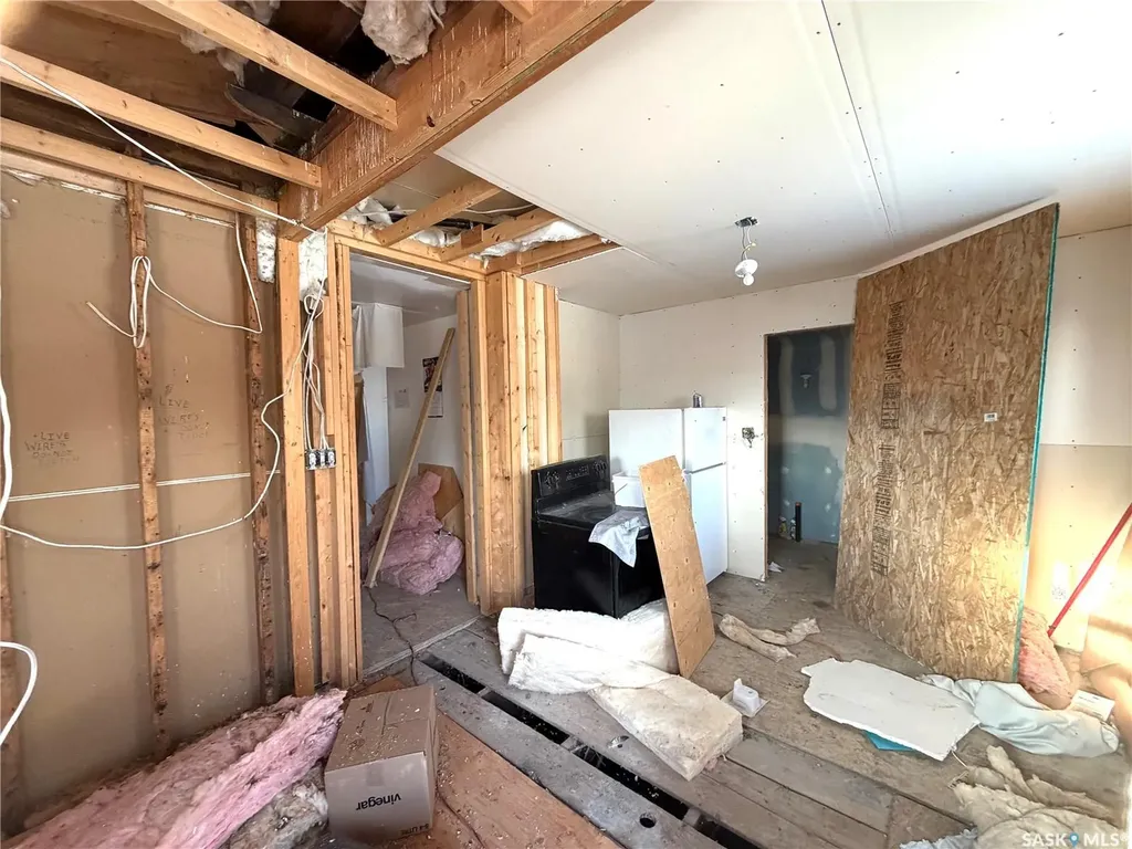 1246 96th Street North Battleford SK S9A 3W5