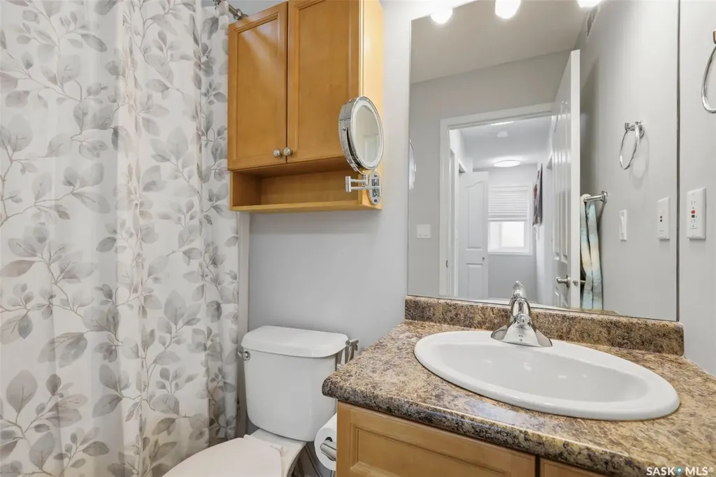 722 Lamarsh Lane Saskatoon SK S7W 1B6