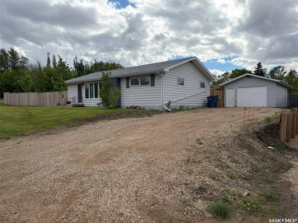 105 5th Street E Birch Hills SK S0J 0G0