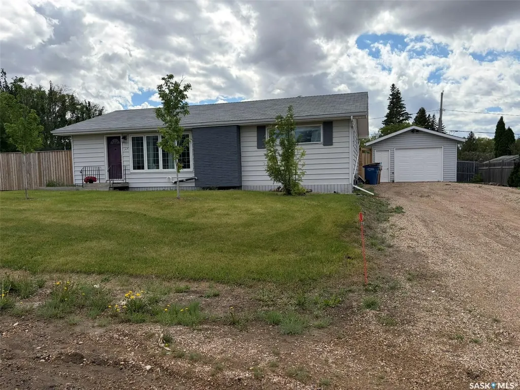 105 5th Street E Birch Hills SK S0J 0G0