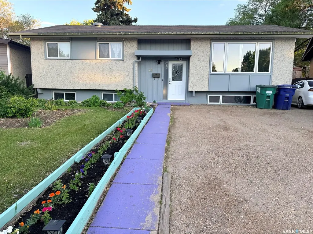 39 Byers Crescent Saskatoon SK S7L 4H1