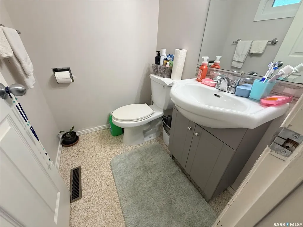 39 Byers Crescent Saskatoon SK S7L 4H1