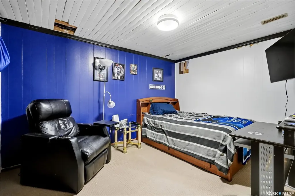 179 Merlin Crescent Regina SK S4R 3E6