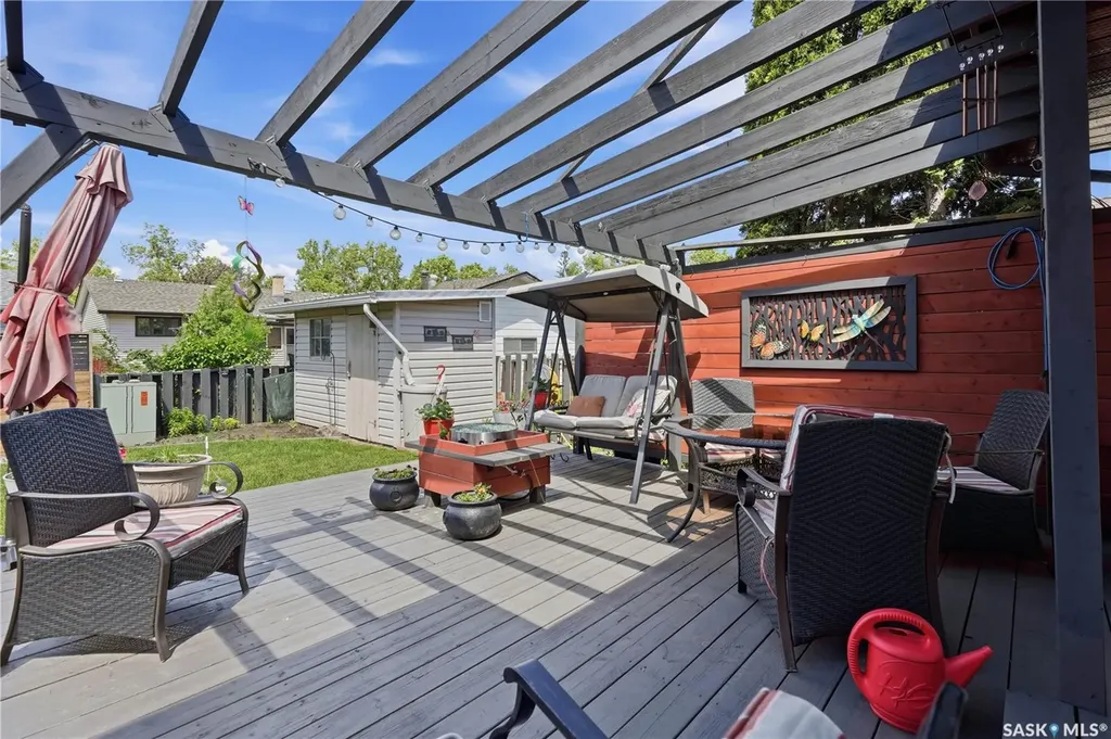 179 Merlin Crescent Regina SK S4R 3E6