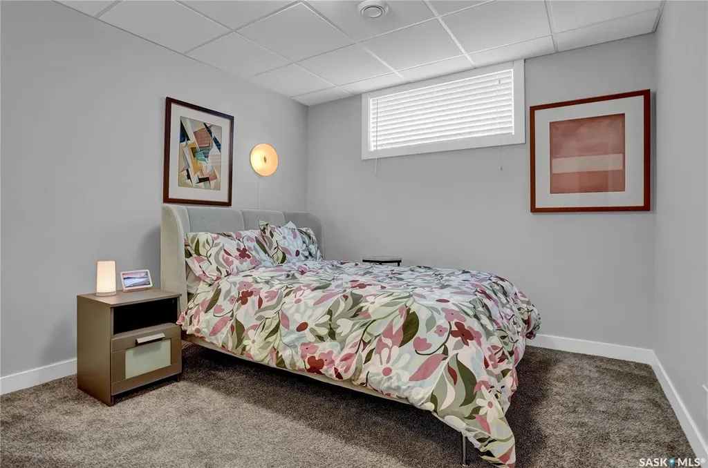 1749 11th Avenue NW Moose Jaw SK S6J 0B3