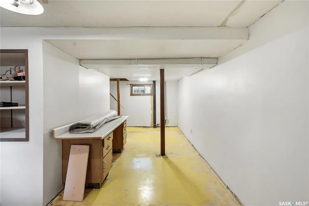 734 10th Street E Saskatoon SK S7H 0H1