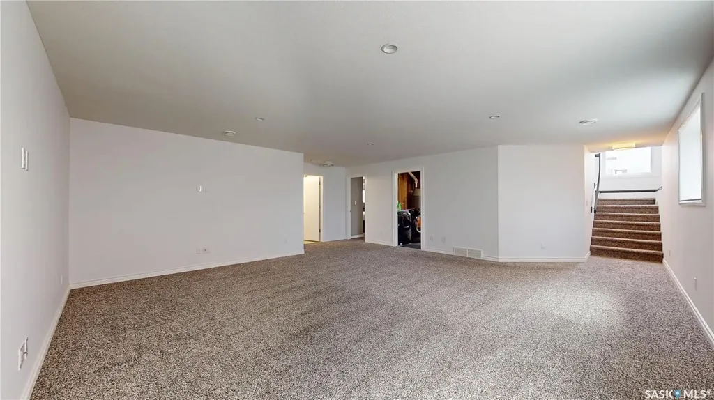 1633 Maple Rose Crescent N Regina SK S4X 0J6