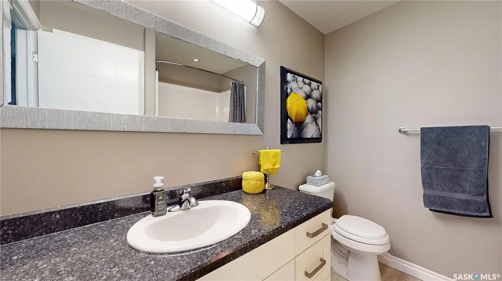 1633 Maple Rose Crescent N Regina SK S4X 0J6