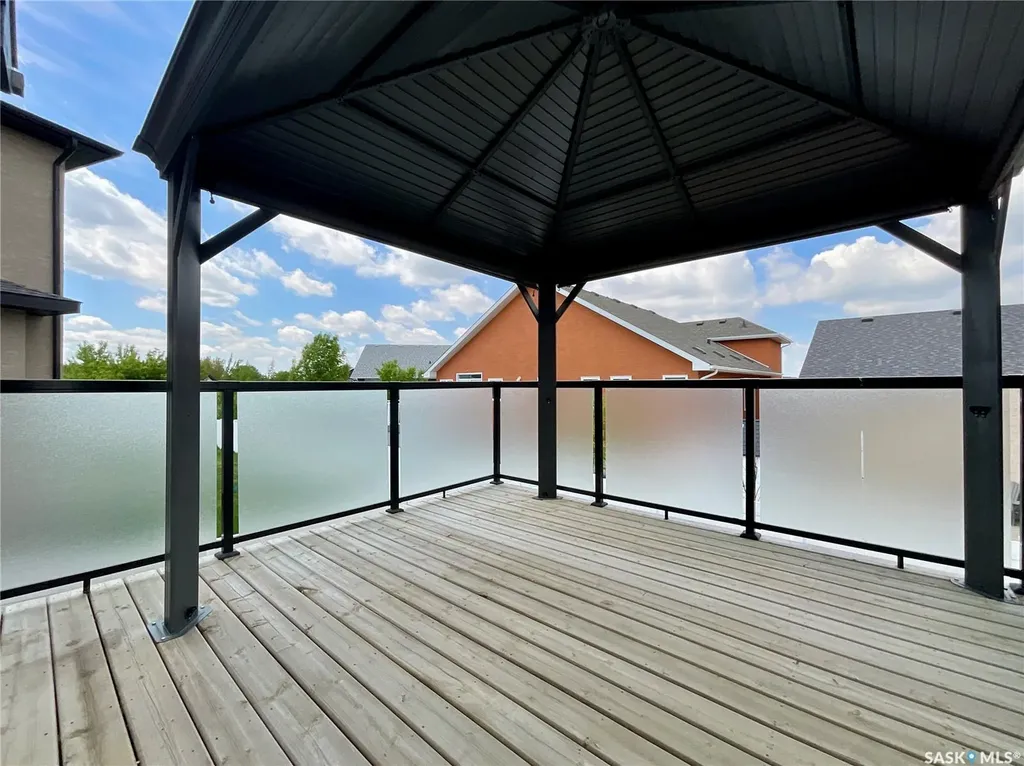 1633 Maple Rose Crescent N Regina SK S4X 0J6