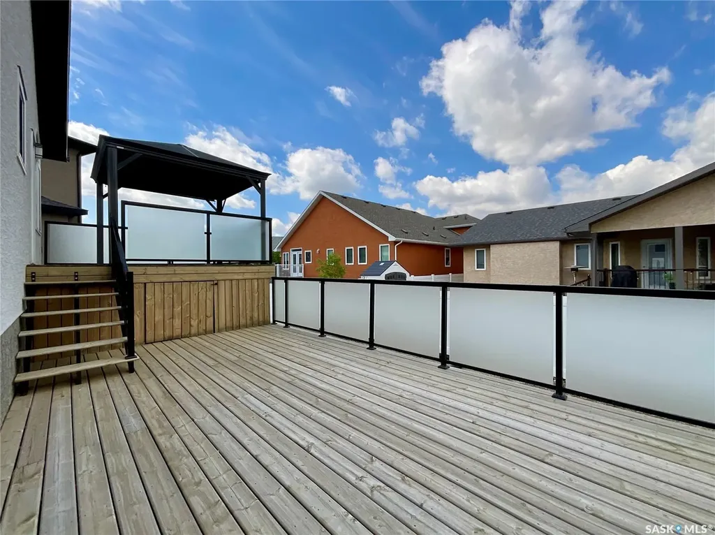 1633 Maple Rose Crescent N Regina SK S4X 0J6