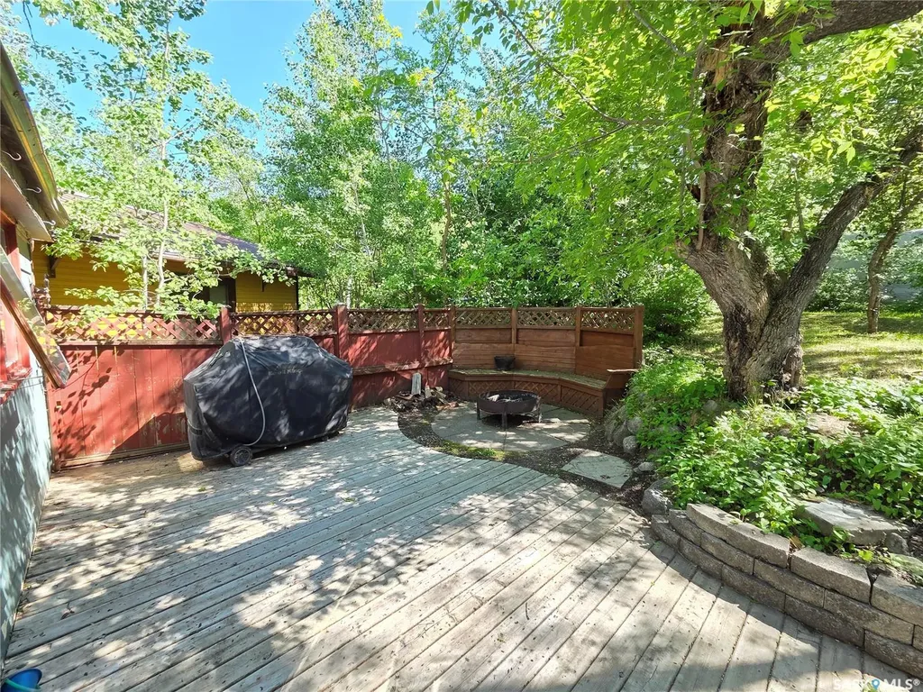 825 Lakeside Avenue White Bear Ir 70 SK S0C 0R0