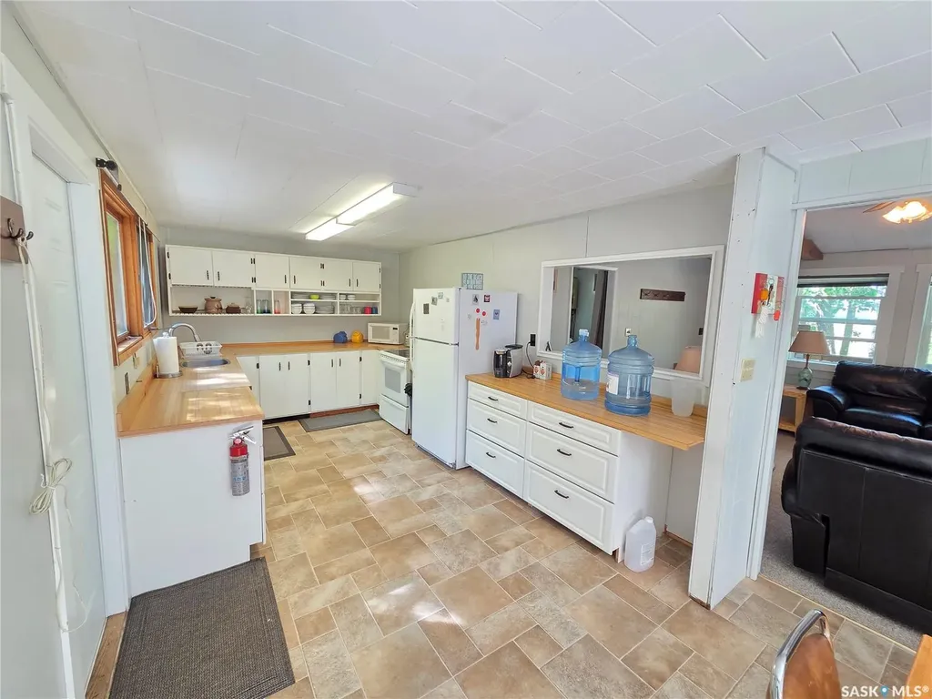 825 Lakeside Avenue White Bear Ir 70 SK S0C 0R0