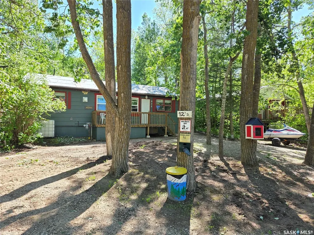 825 Lakeside Avenue White Bear Ir 70 SK S0C 0R0